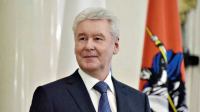 Мэр Собянин поручил разобраться Ликсутову, но польский вагон Собянина и Ликсутова едет в тупик